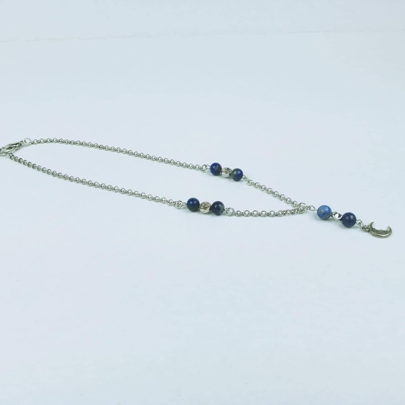 Moon/celestial necklace with Lapis Lazuli beads - Picture 5 of 6